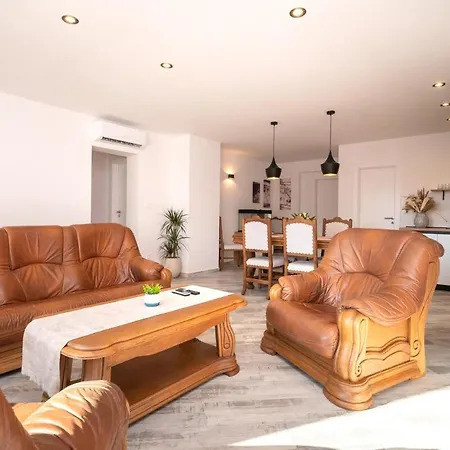 Casa De Hijos - Spacious 5 Apartament