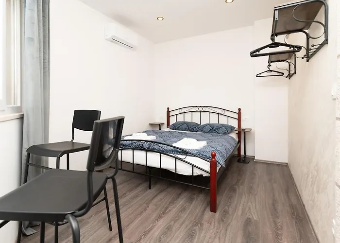 Casa De Hijos - Spacious 5 דירה קאבטאט